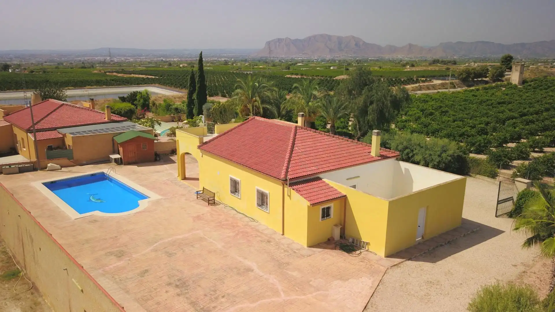 Exterior view of Houses for sale in Albatera  with Community pool