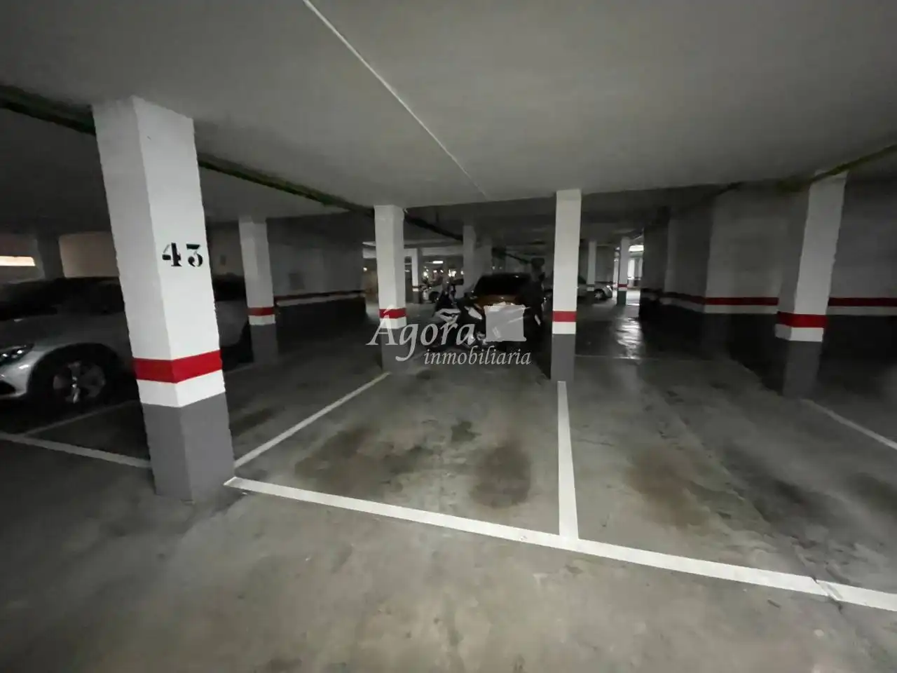 Parking de Dúplex en venta en Valladolid con Calefacción, Parquet y Terraza