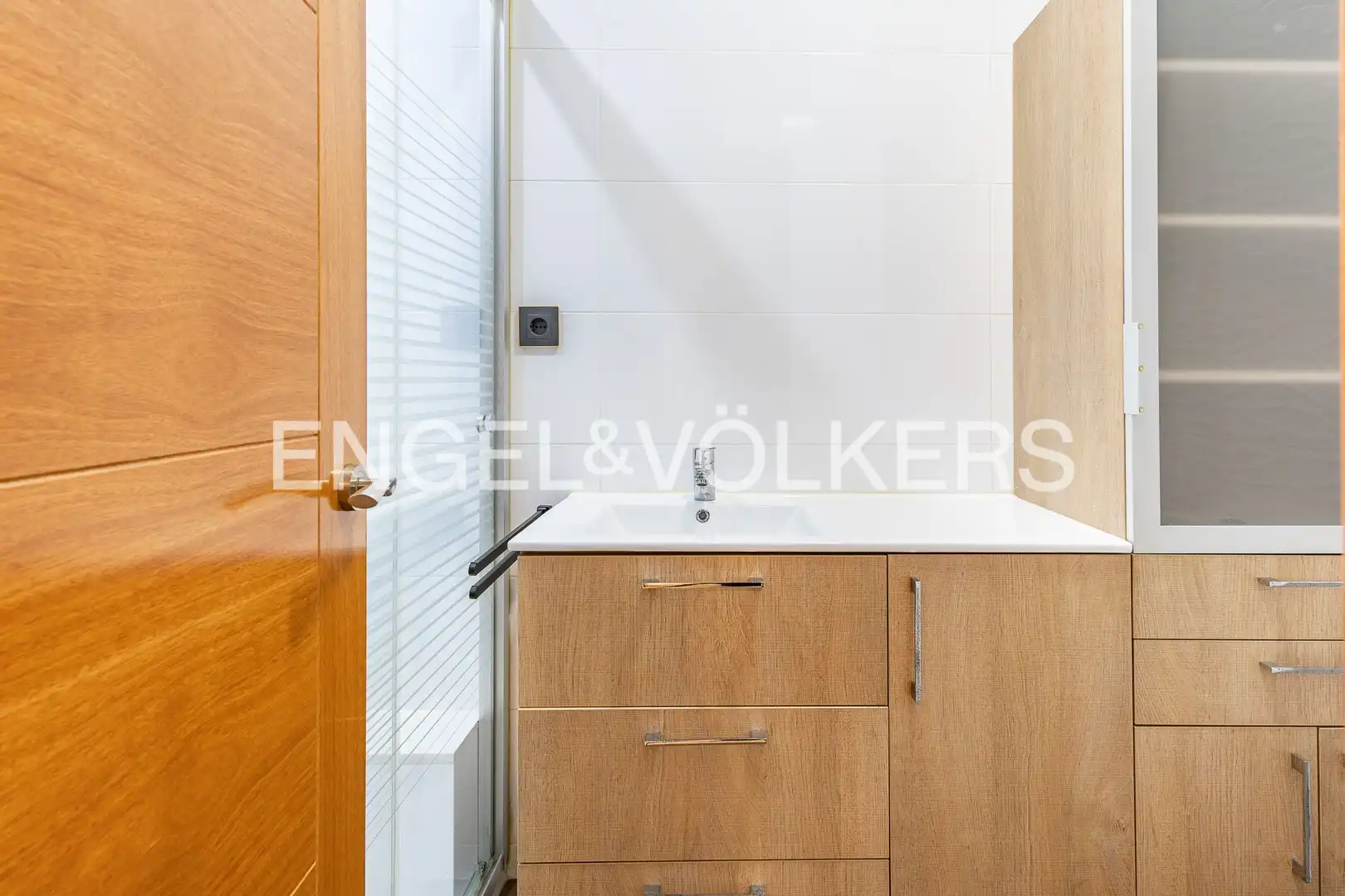 Baño de Piso en venta en Barcelona con Aire acondicionado, Calefacción y Balcón