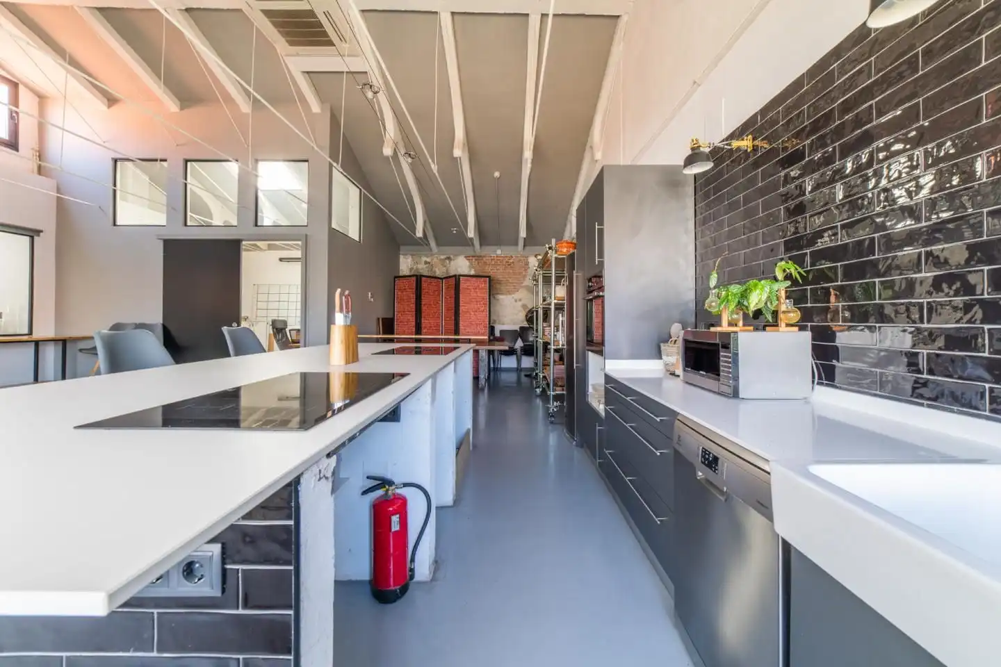 Kitchen of Commercial properties for rent in Madrid
