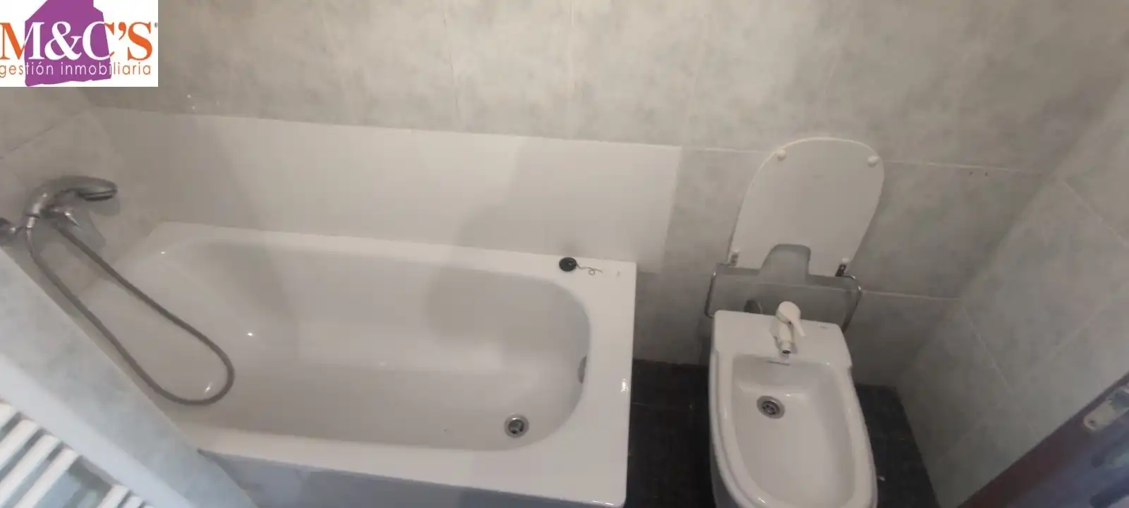 Baño de Piso en venta en Puertollano con Aire acondicionado, Calefacción y Amueblado