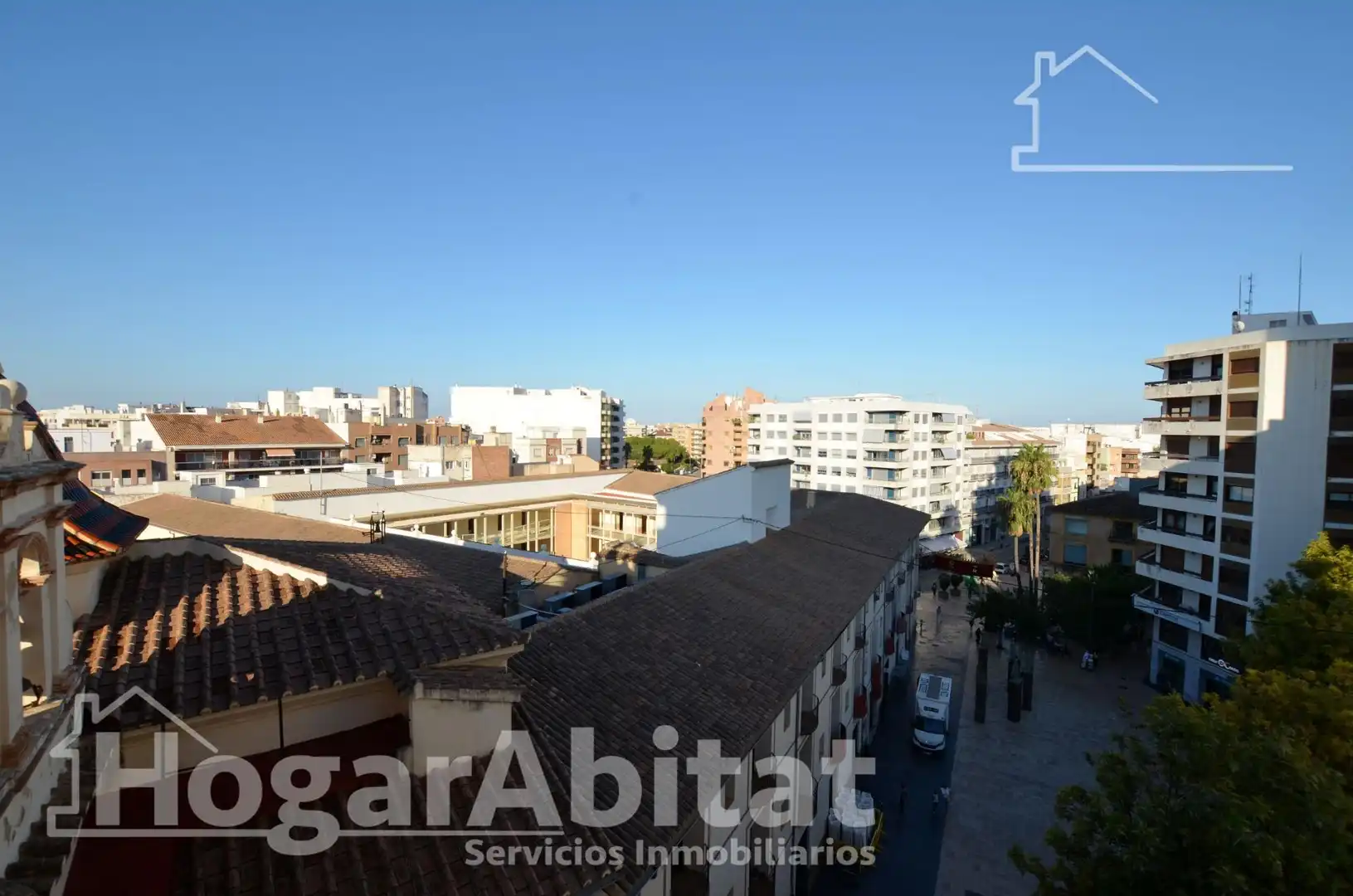 Vista exterior de Piso en venta en Gandia con Terraza, Trastero y Amueblado