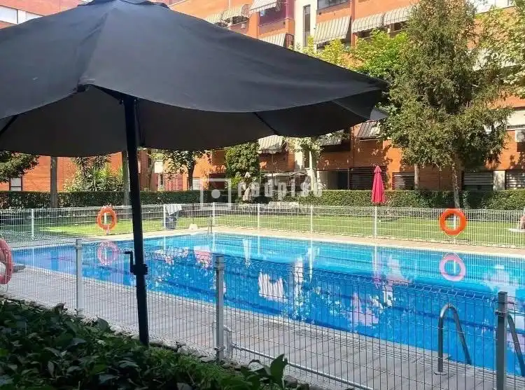 Swimming pool of Flat for sale in Getafe  with Air Conditioner, Heating and Private garden