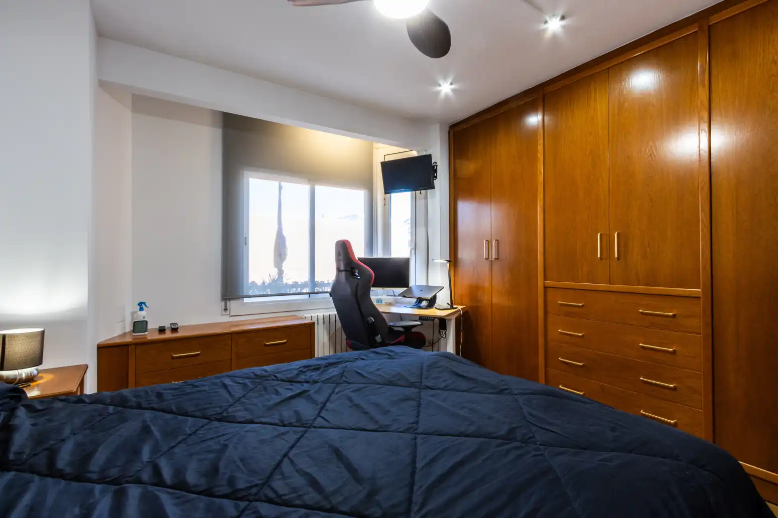 Bedroom of Flat for sale in Terrassa  with Heating, Parquet flooring and Balcony