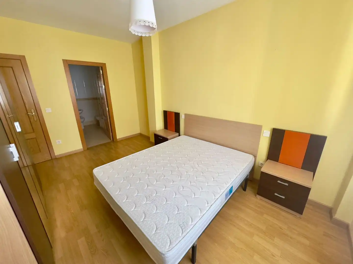 Schlafzimmer von Wohnung zum Verkauf in Valdepeñas mit Heizung, Parkett und Balkon