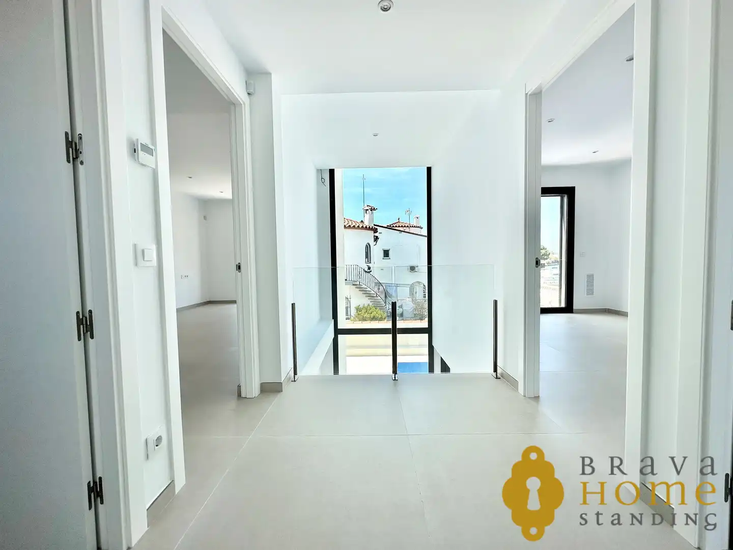 Houses for sale in Empuriabrava  with Air Conditioner, Heating and Private garden