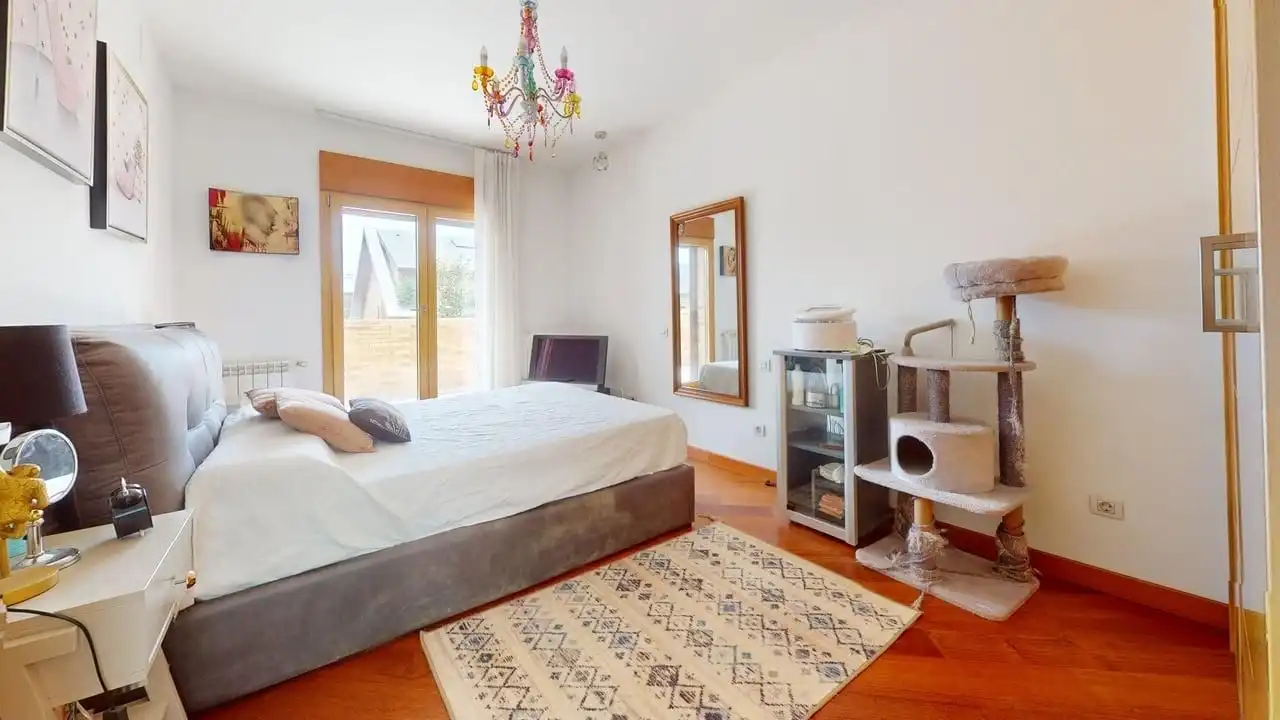 Bedroom of Houses for sale in Ciudalcampo  with Air Conditioner, Heating and Private garden