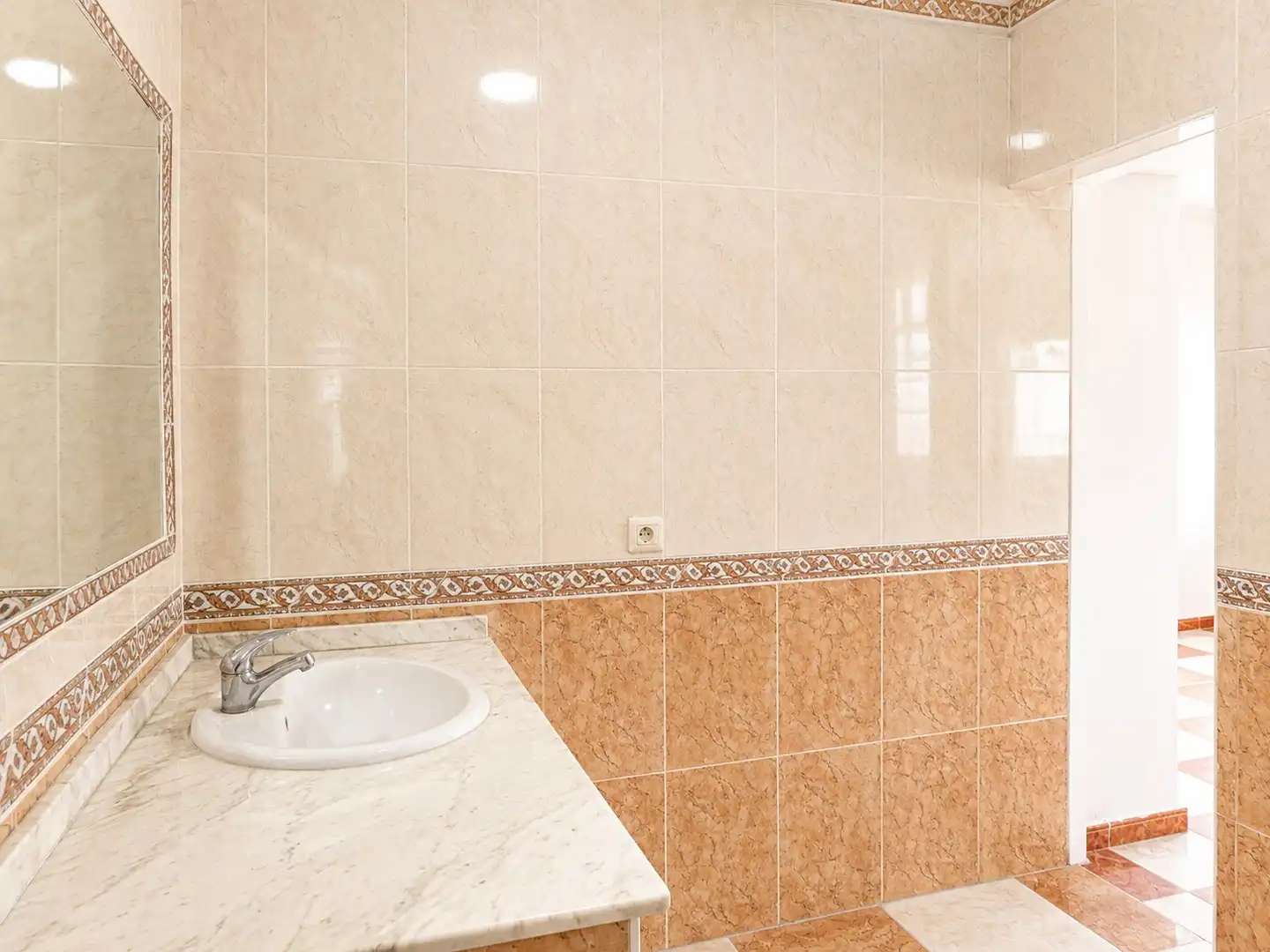 Baño de Casa o chalet en venta en Sanlúcar de Barrameda con Terraza y Trastero
