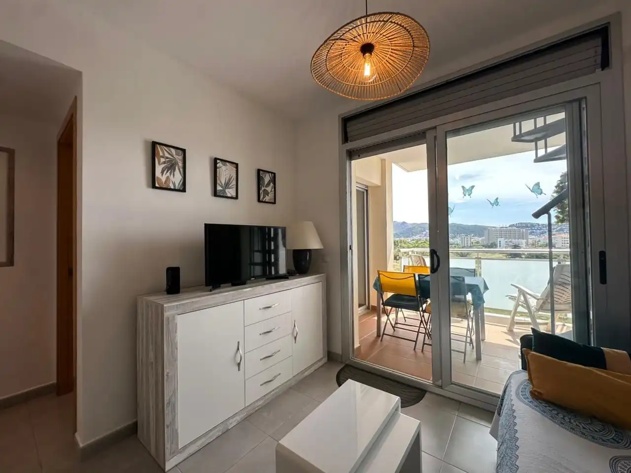 Sala de estar de Apartamento en venta en Roses con Aire acondicionado, Calefacción y Terraza