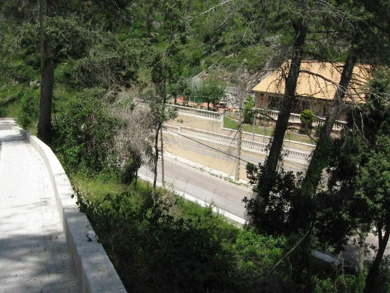Terreny residencial en venda a Avinguda Olesa de Bonesvalls
