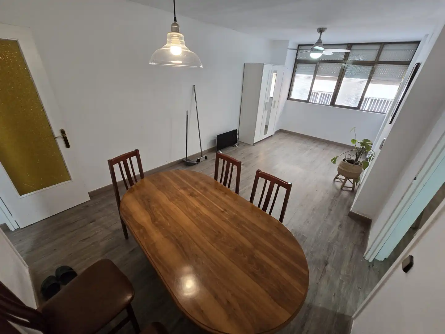 Comedor de Piso en venta en Barcelona con Calefacción, Parquet y Horno