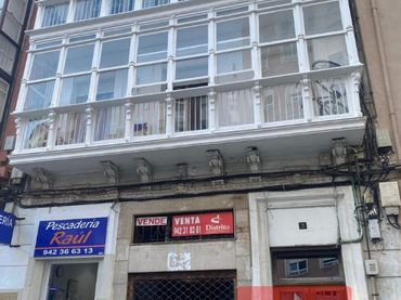 Local comercial en venda a Santander - Reina Victoria