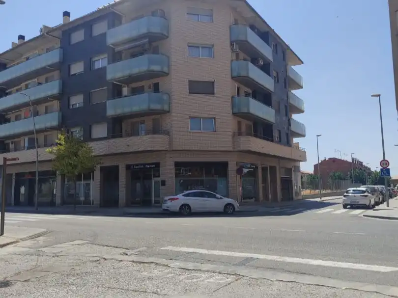 Vista exterior de Garatge de lloguer en Tàrrega