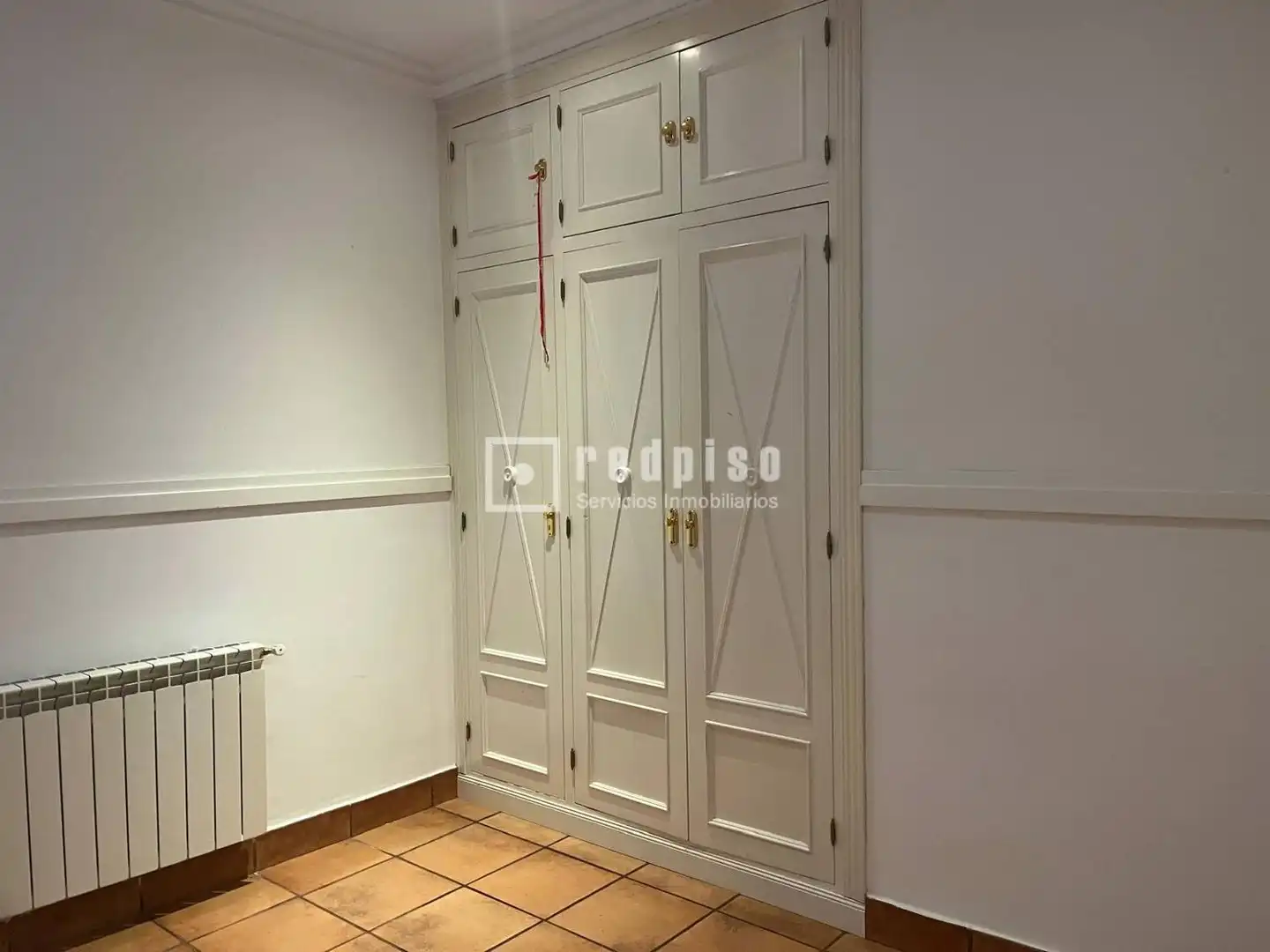 Habitación de Casa o chalet en venta en Pozuelo de Alarcón con Aire acondicionado, Calefacción y Terraza