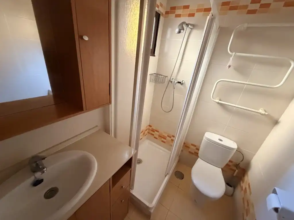 Bathroom of Flat for sale in Córdoba