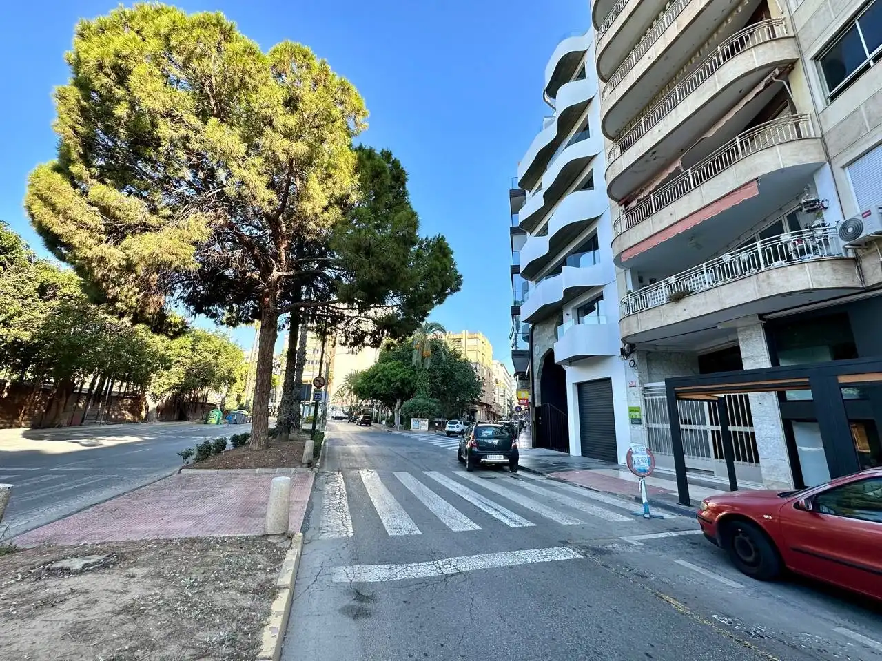 Vista exterior de Oficina de alquiler en Torrevieja con Terraza