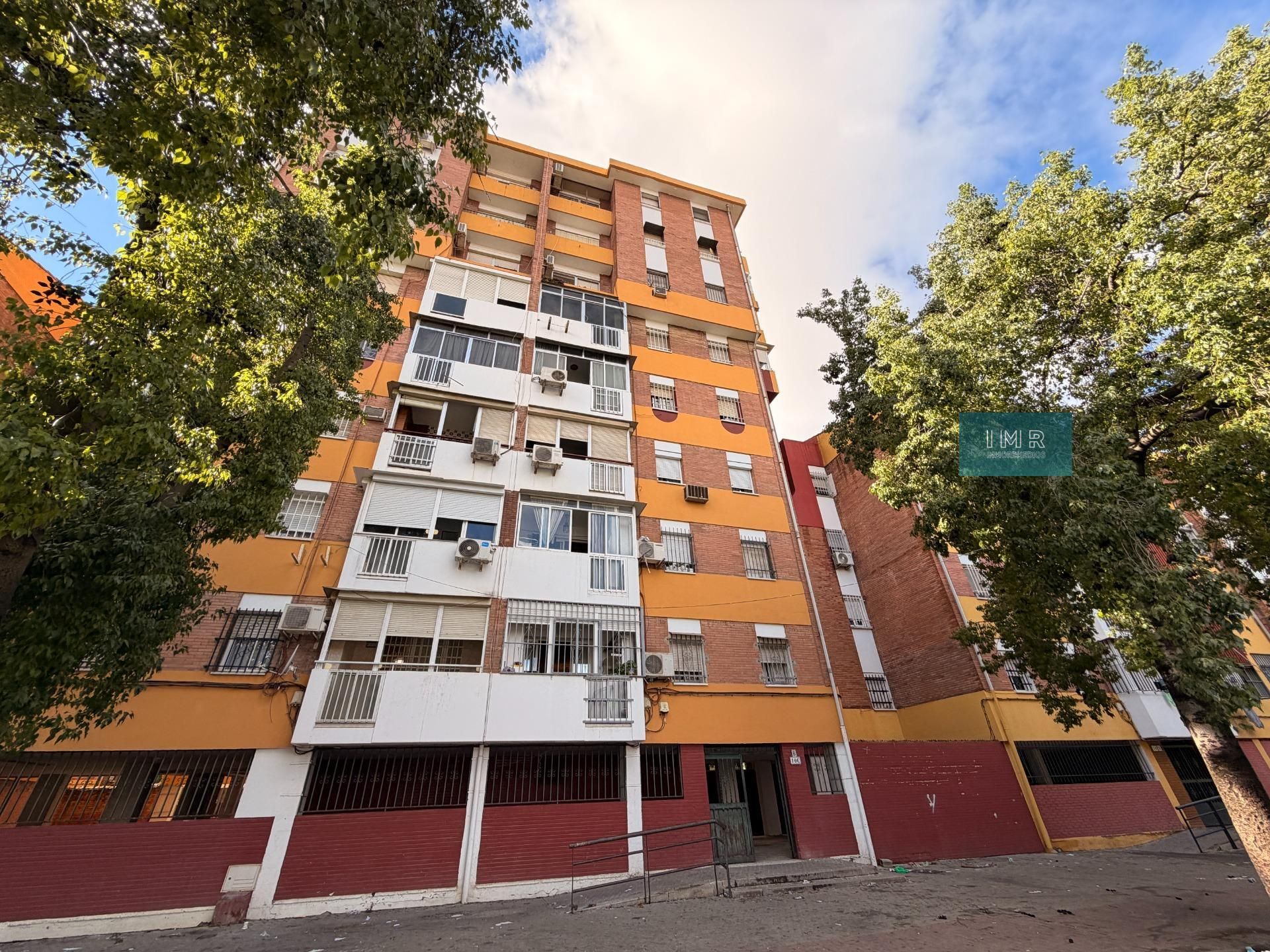 Vista exterior de Pis en venda en  Sevilla Capital