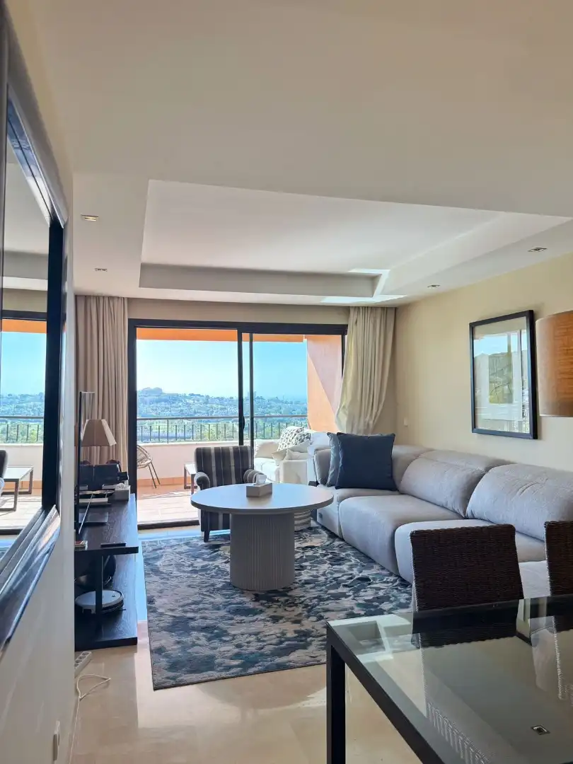 Living room of Flat for rent in Benahavís  with Air Conditioner, Storage room and Furnished