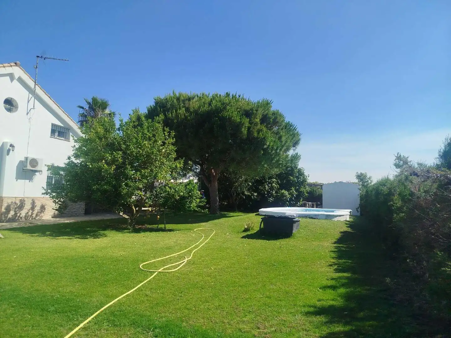 Garden of Houses for sale in Rota