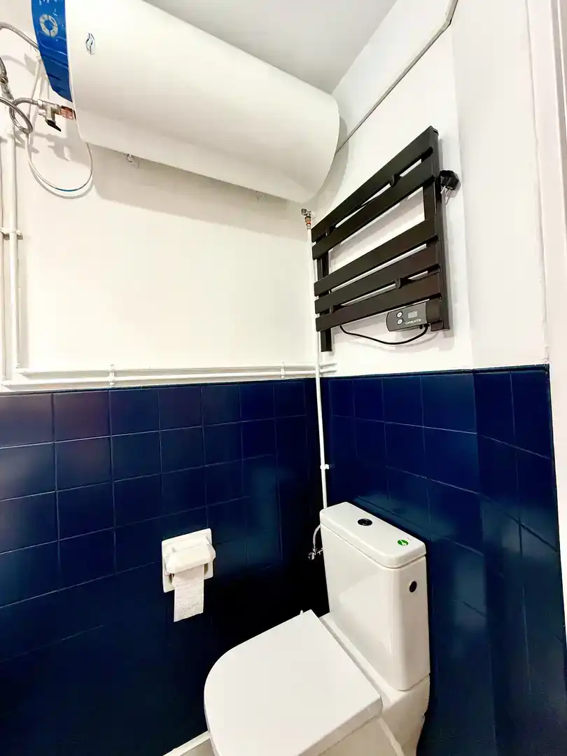 Bathroom of Study for rent in  Madrid Capital  with Air Conditioner and Balcony