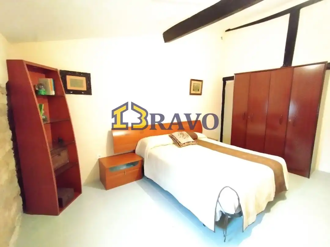 Bedroom of Houses for sale in Medina de Pomar, Burgos