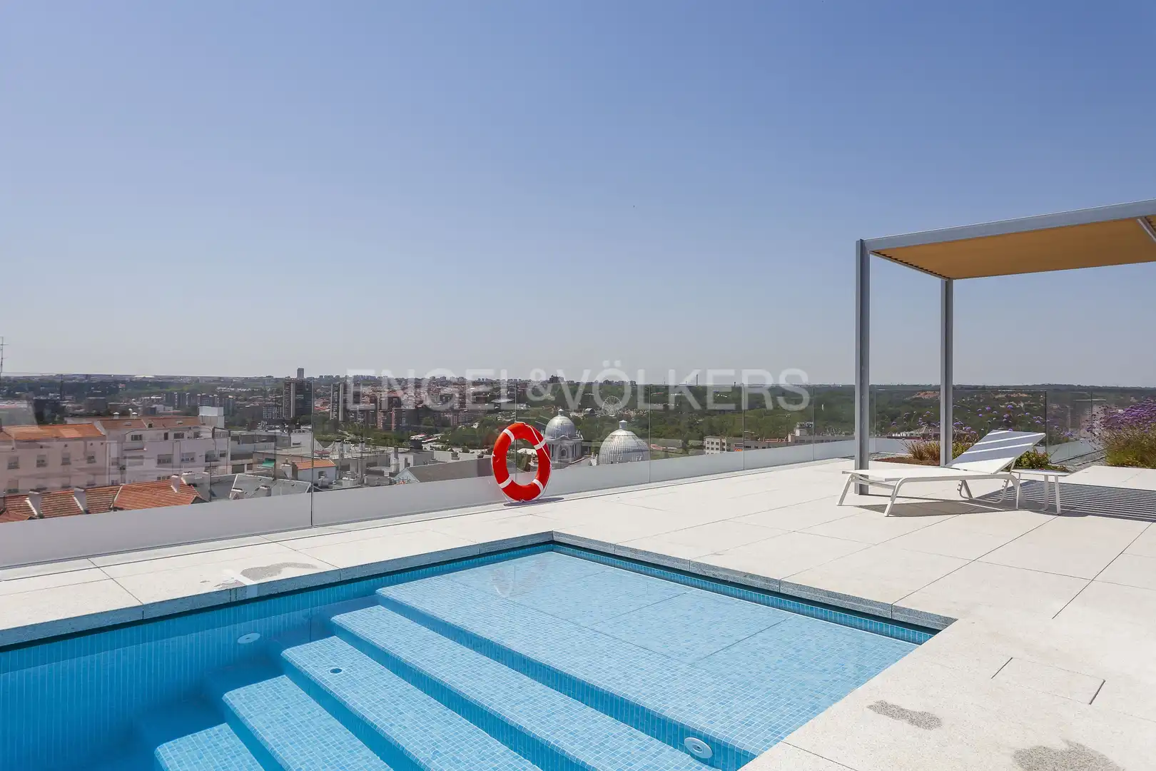 Piscina de Piso de alquiler en Madrid con Aire acondicionado, Calefacción y Terraza