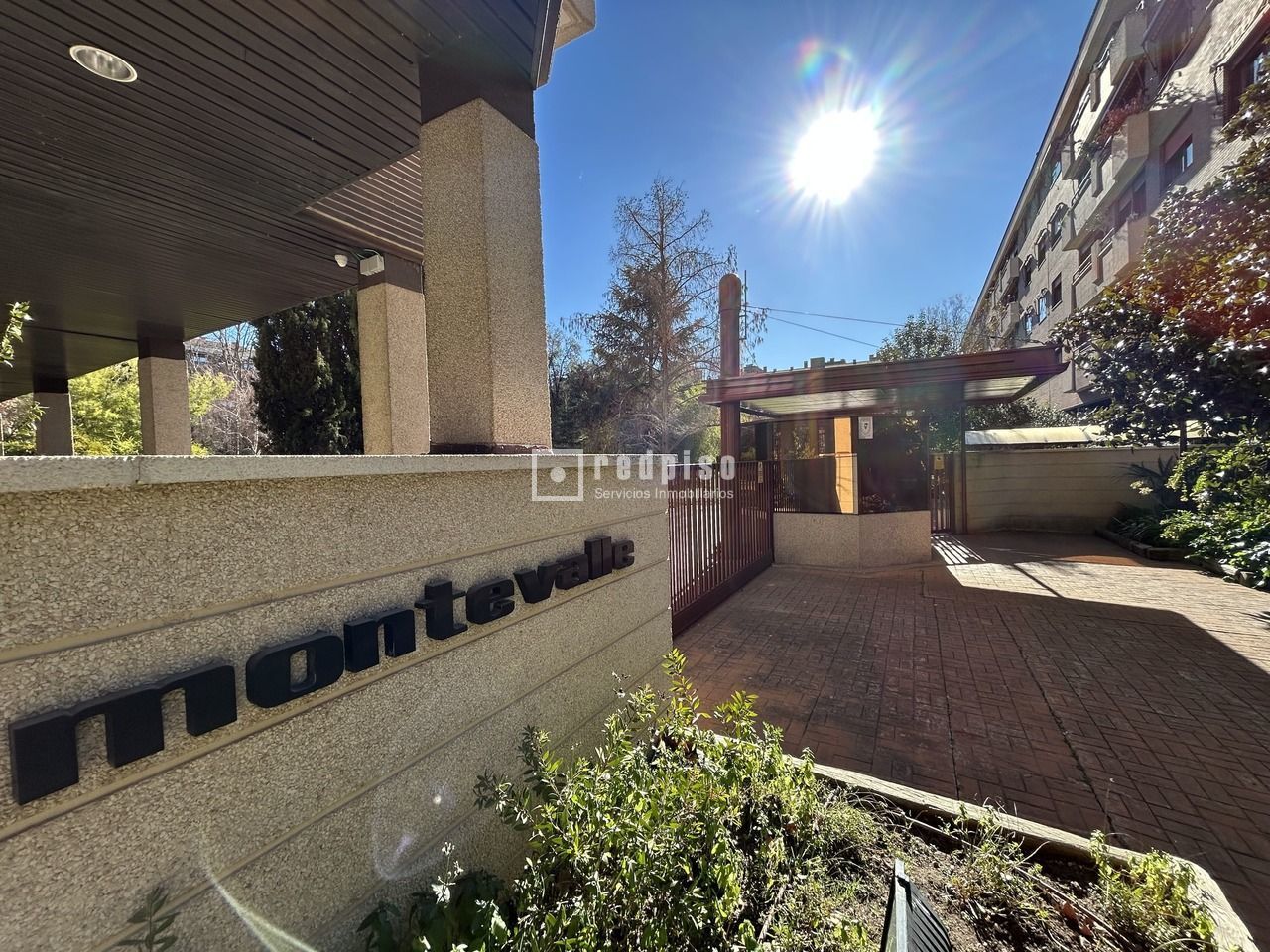 Exterior view of Duplex for sale in  Madrid Capital  with Air Conditioner, Heating and Terrace