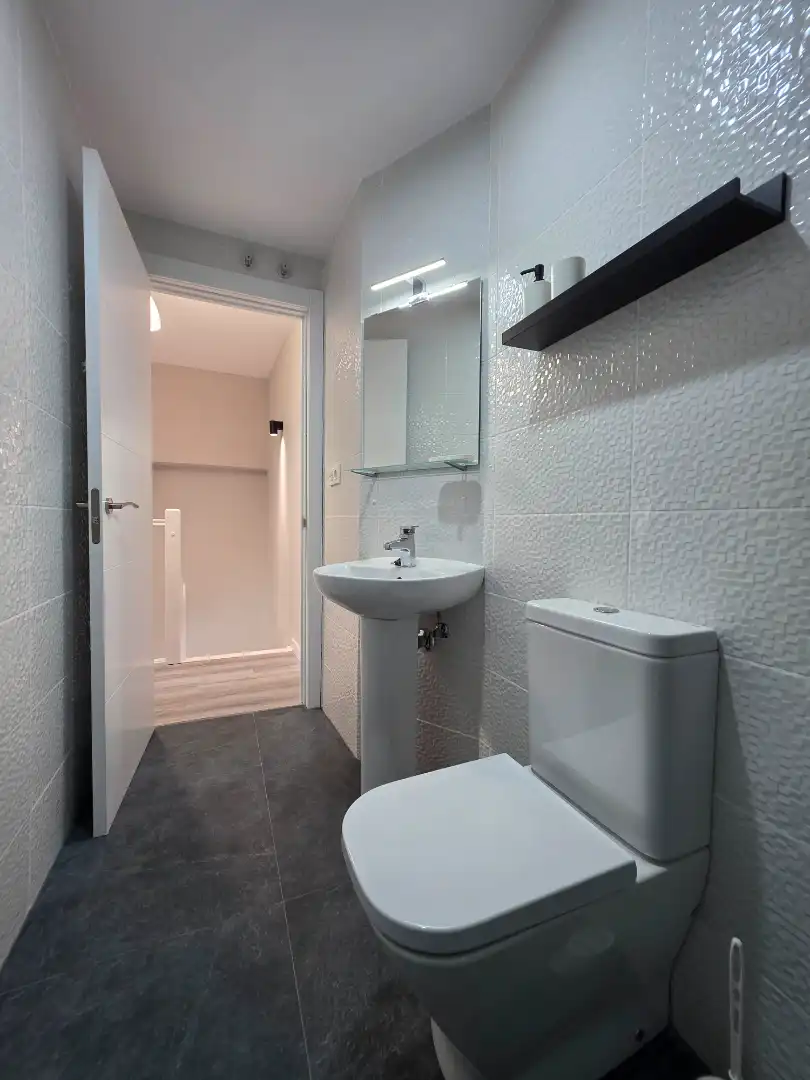 Badezimmer von Maisonette zur Miete in Castro-Urdiales mit Möbliert
