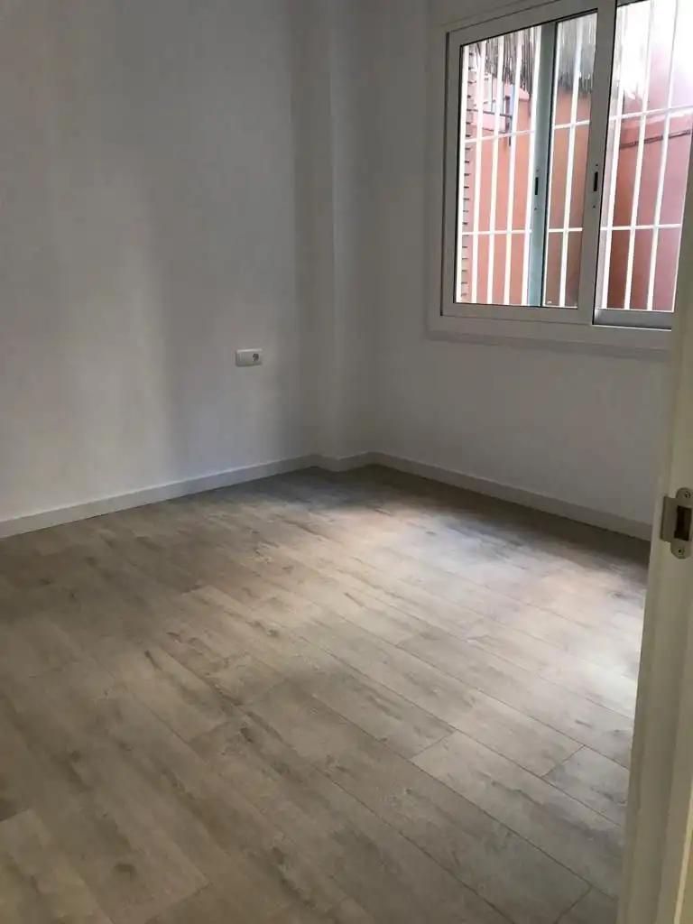 Bedroom of Flat for sale in Barcelona  with Air Conditioner, Heating and Terrace