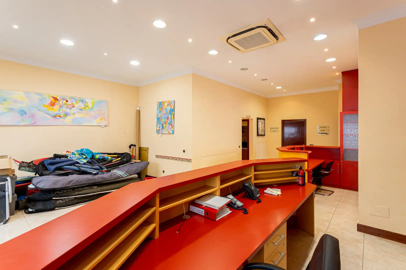 Commercial properties for sale in Marbella  with Air Conditioner and Furnished