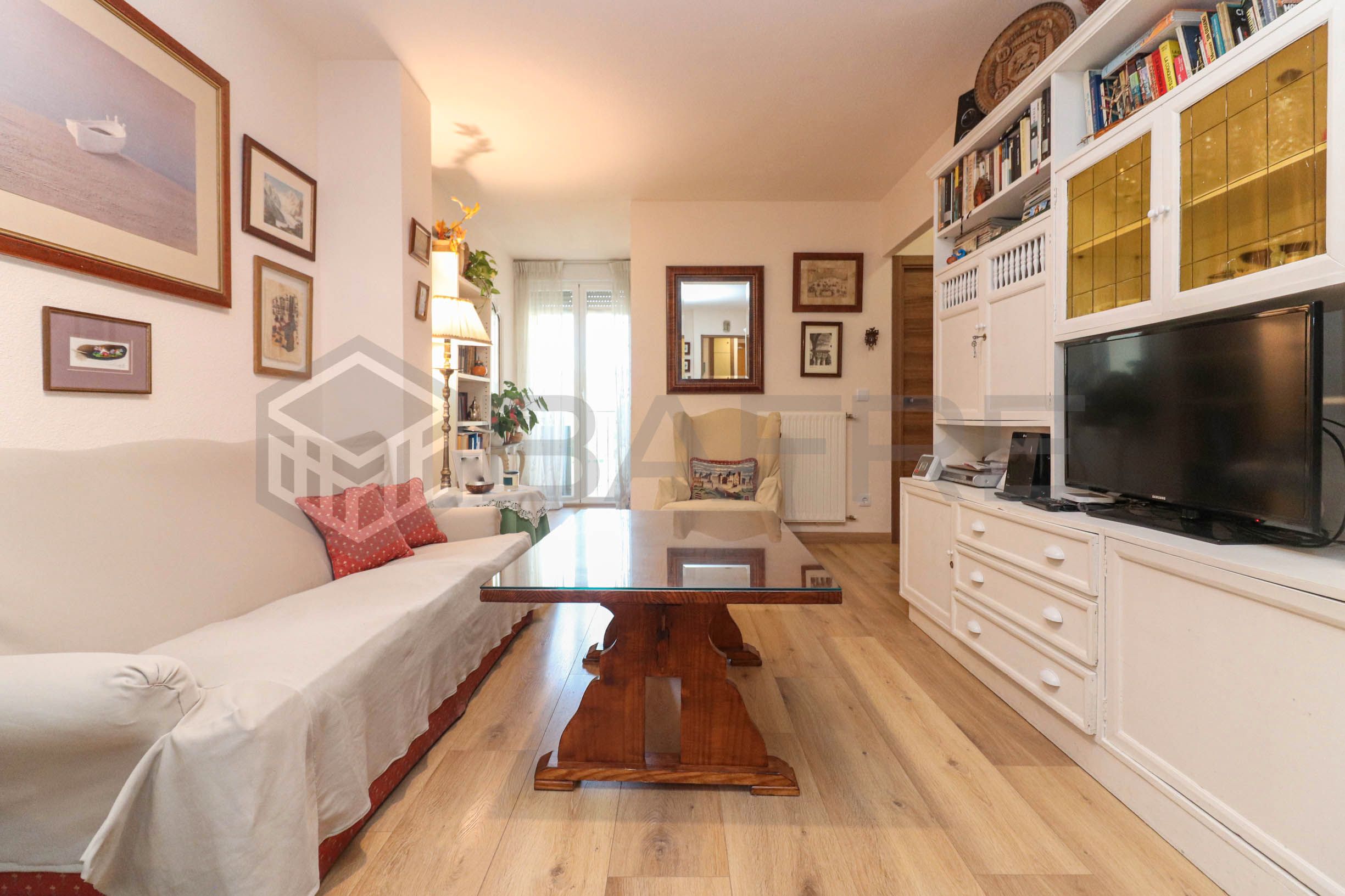 Sala d'estar de Pis en venda en San Lorenzo de El Escorial amb Calefacció, Parquet i Terrassa