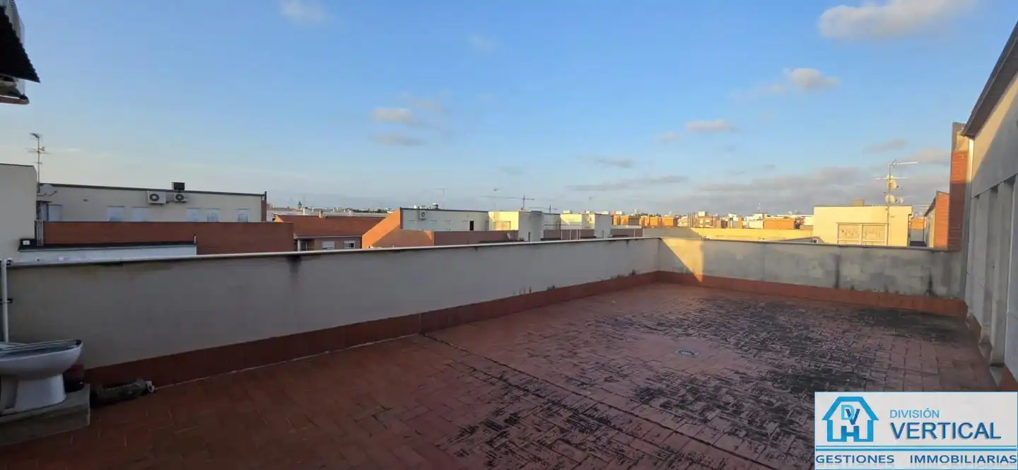Terraza de Piso en venta en Manises con Aire acondicionado, Calefacción y Trastero
