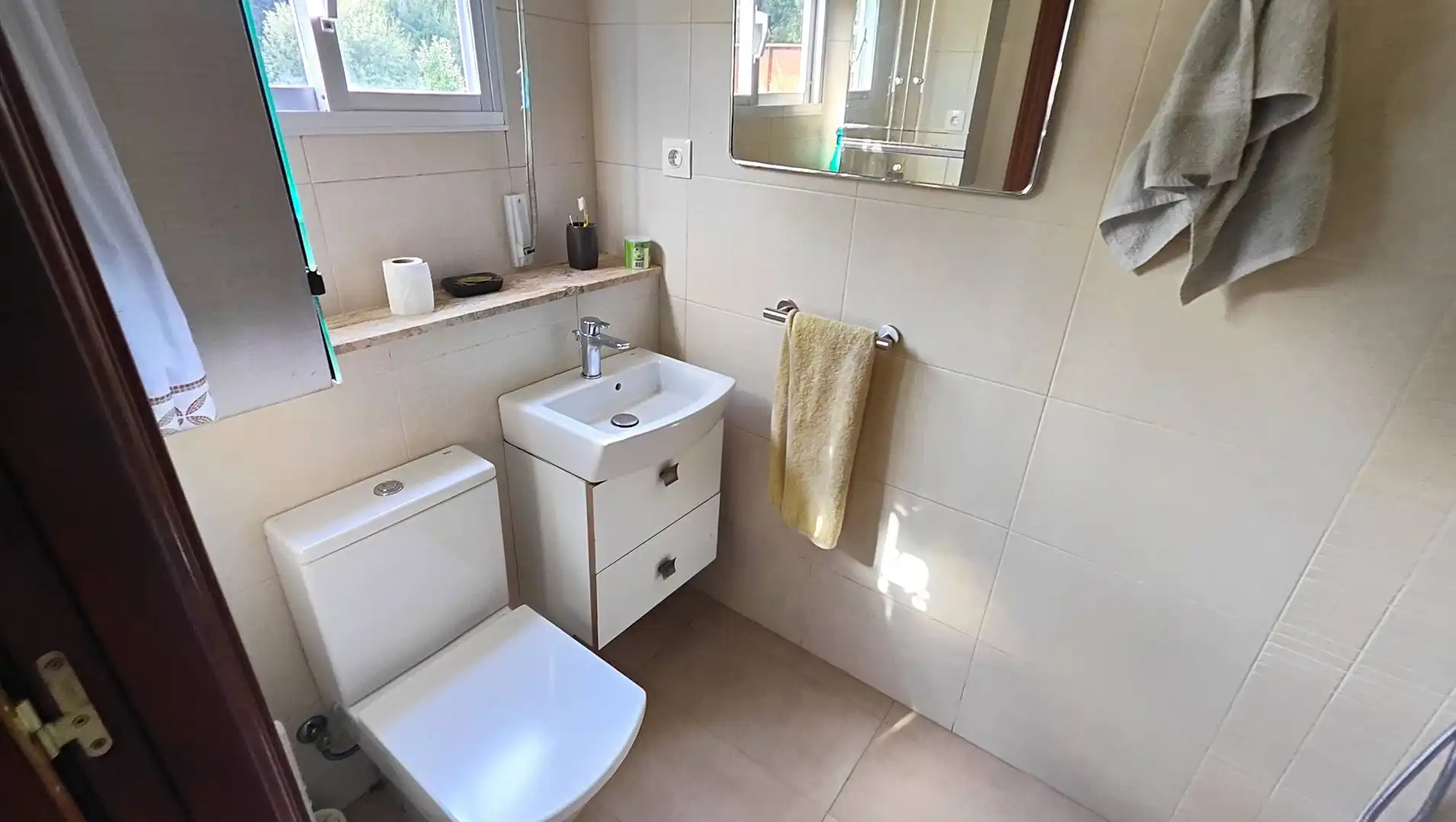 Bany de Casa o xalet en venda en Santiago de Compostela  amb Jardí privat i Moblat