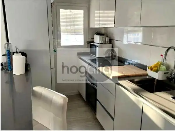 Cocina de Piso de alquiler en Sevilla con Aire acondicionado, Terraza y Trastero