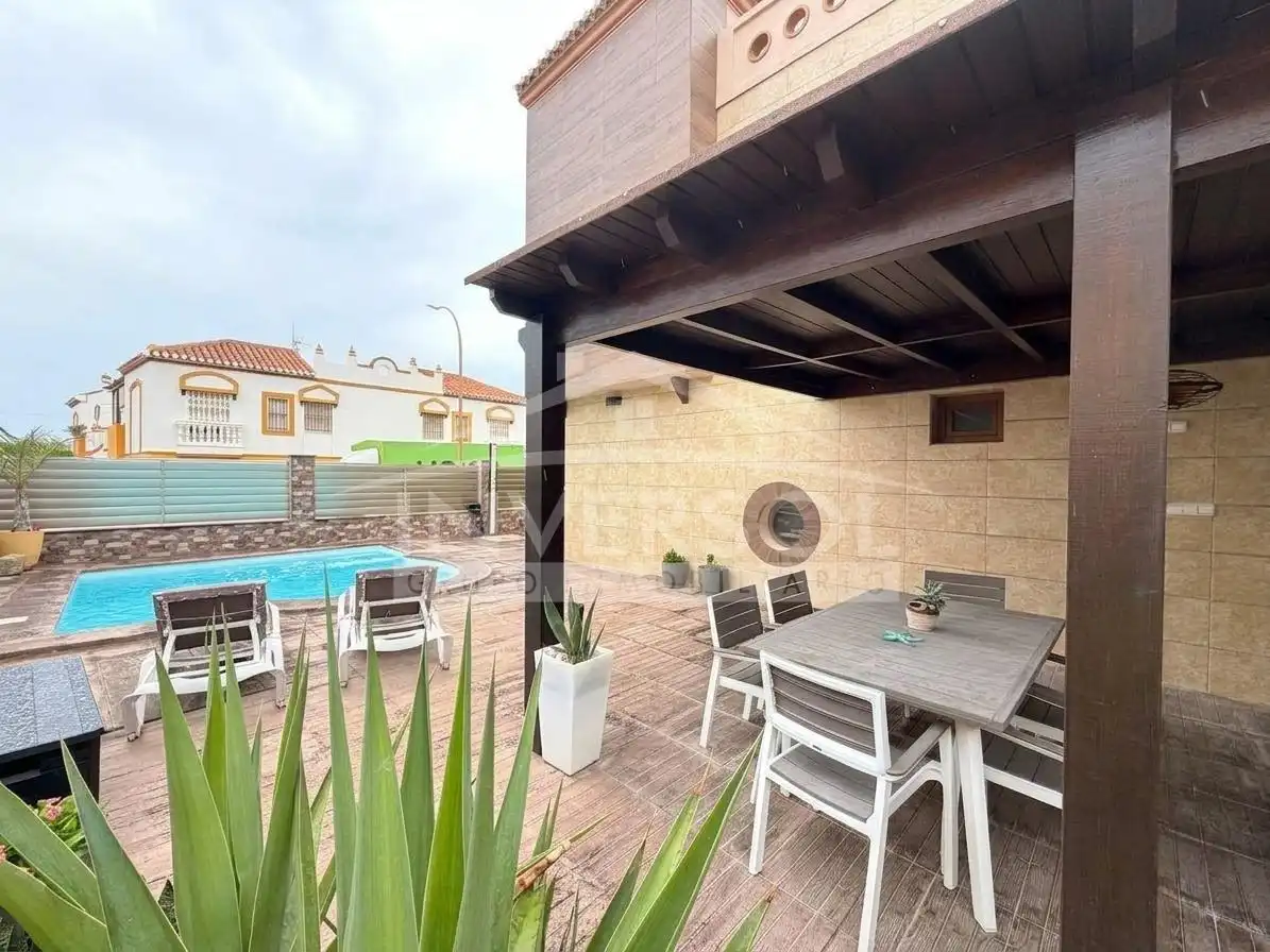 Adosado con piscina en venta en Calle el Timonel 2, imagen 15