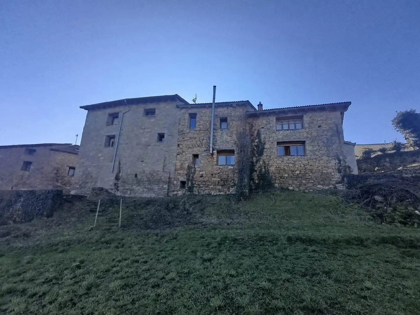 Vista exterior de Casa o xalet en venda en Graus amb Calefacció, Jardí privat i Traster