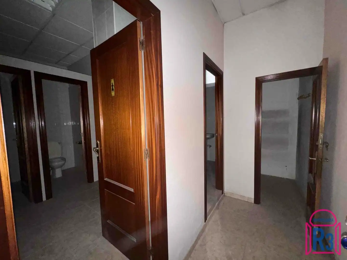 Business premises to rent in Ramiro Valbuena, imagen 15
