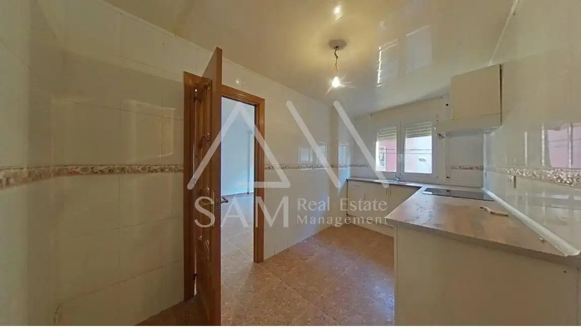 Cocina de Piso en venta en Manresa con Calefacción