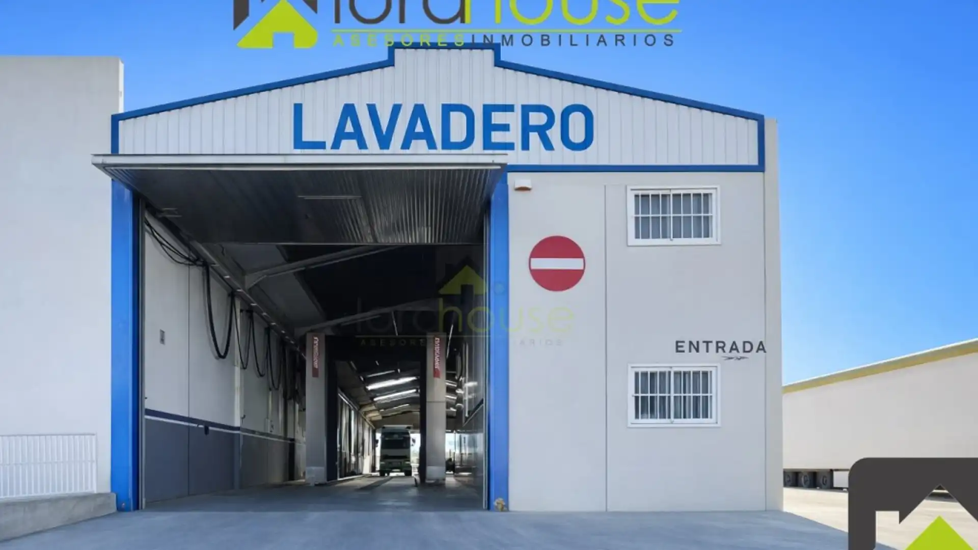 Vista exterior de Nau industrial en venda en Puerto Lumbreras