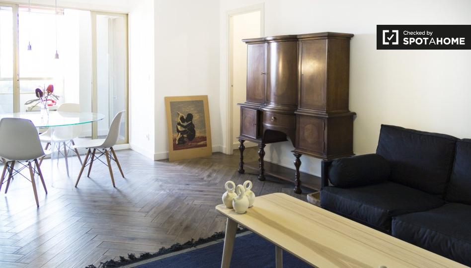 Photo 1 of Flat to rent in Universidad - Malasaña, Madrid