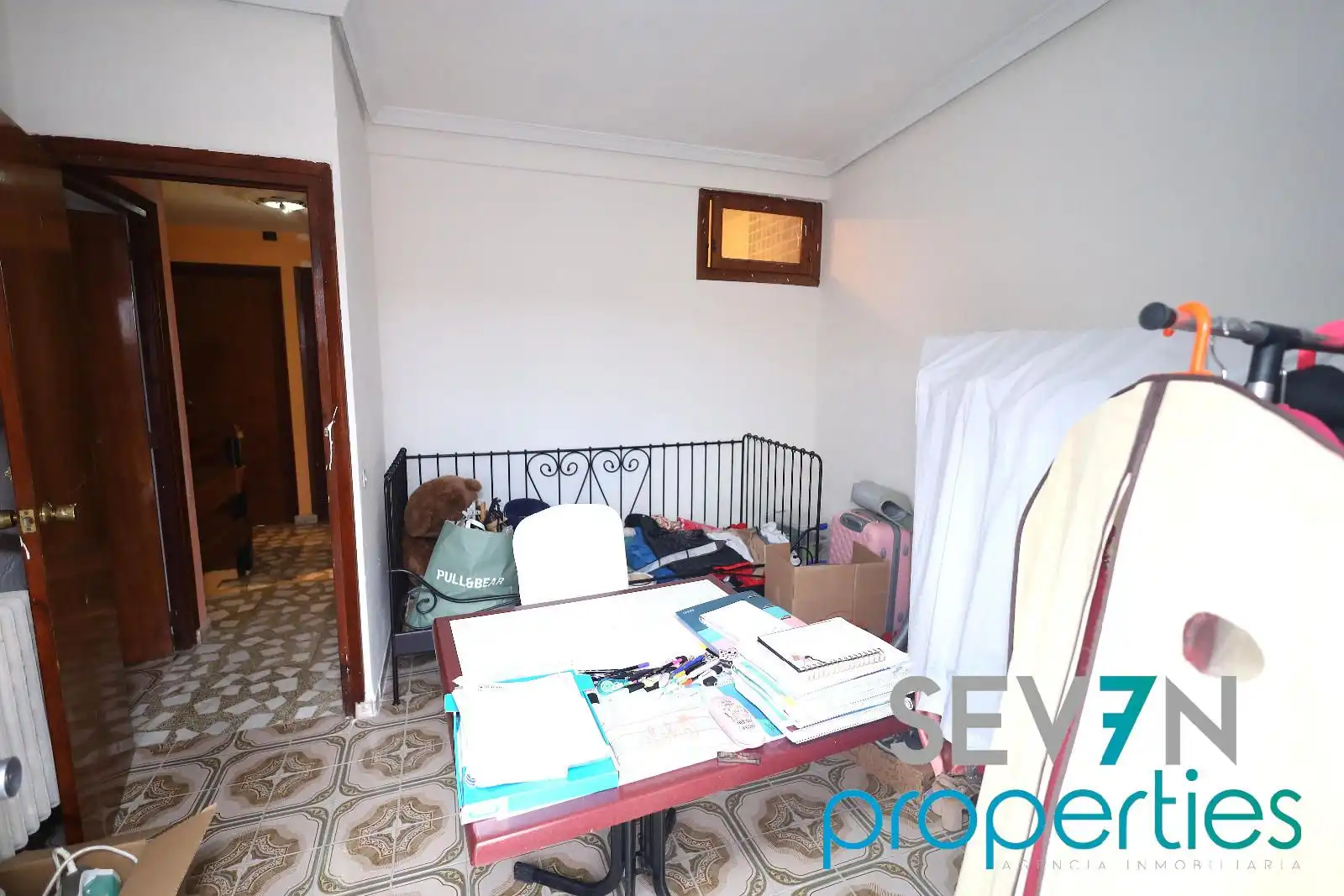 Casa adosada en venta en Camarena con Aire acondicionado, Calefacción y Jardín privado