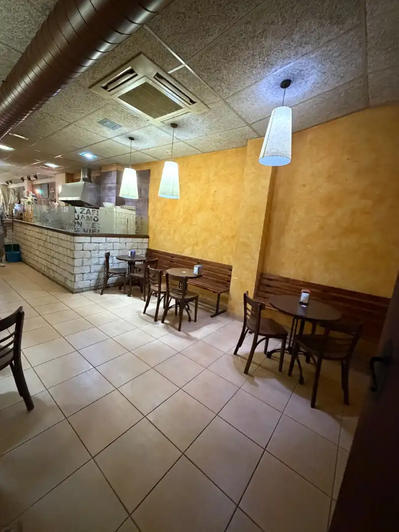 Business premises for transfer in Carrer Sant Cristòfol 19, imagen 8