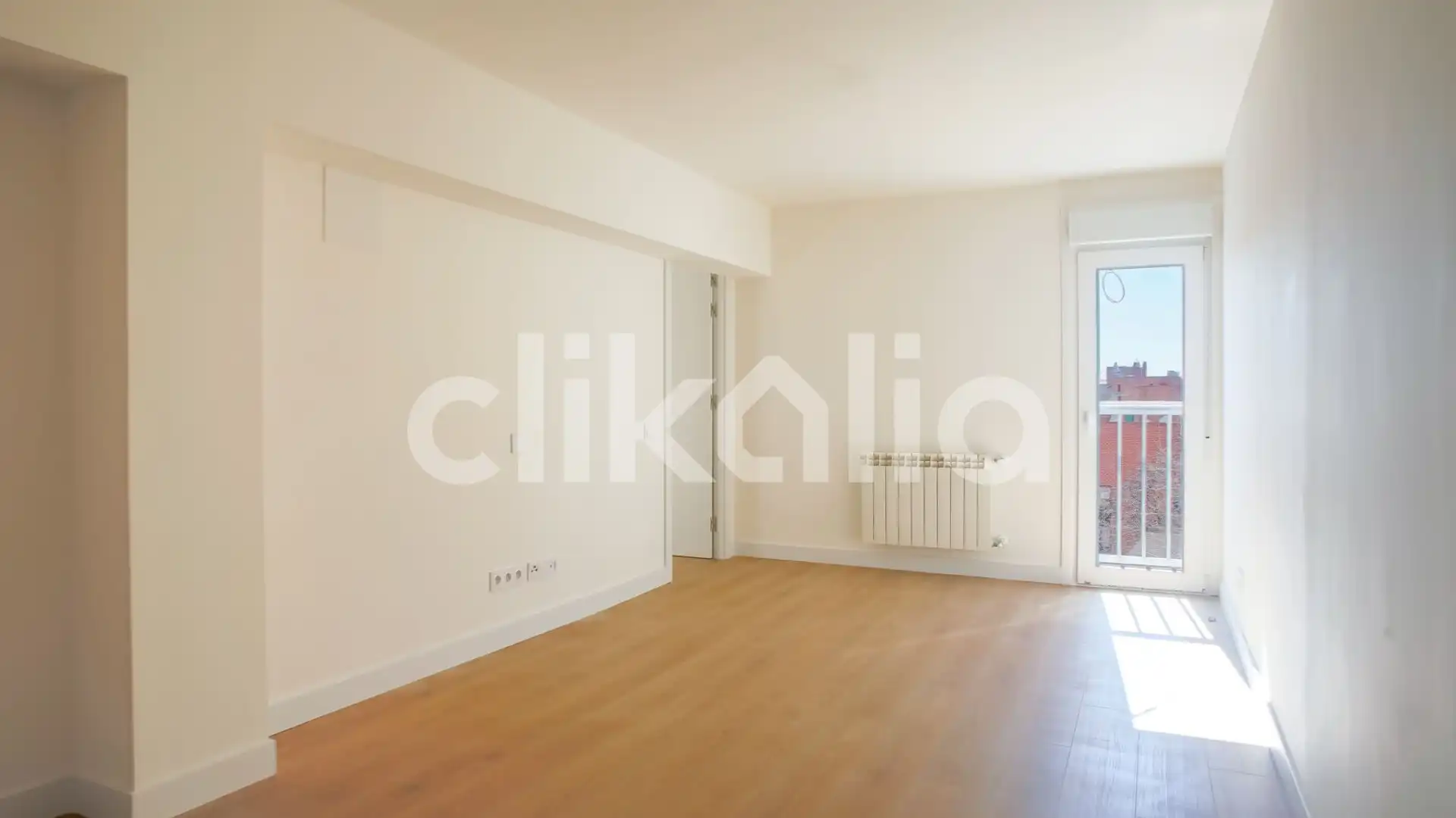 Bedroom of Flat for sale in  Madrid Capital  with Air Conditioner and Heating