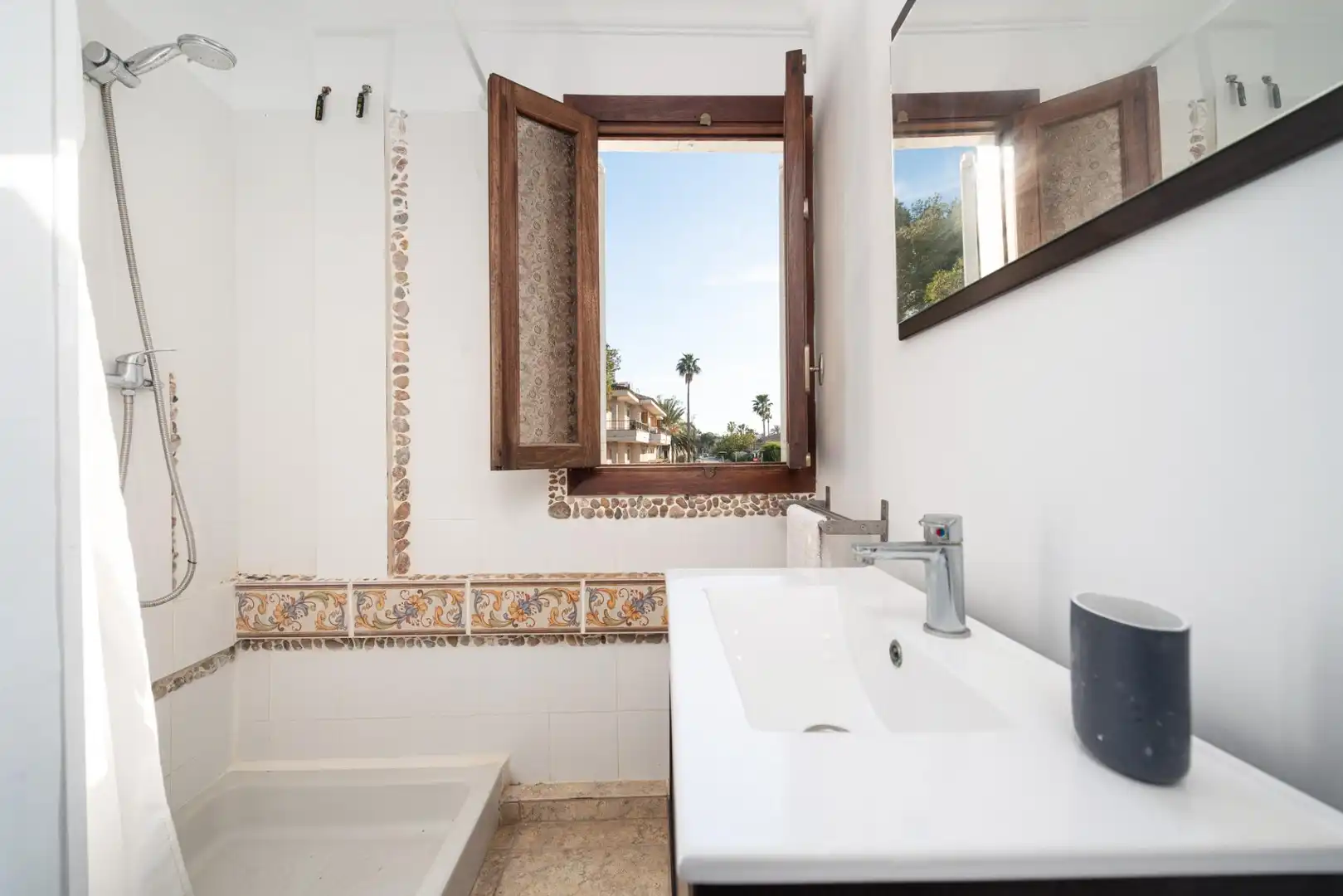 Badezimmer von Dachboden zum Verkauf in Alcúdia mit Möbliert und Balkon