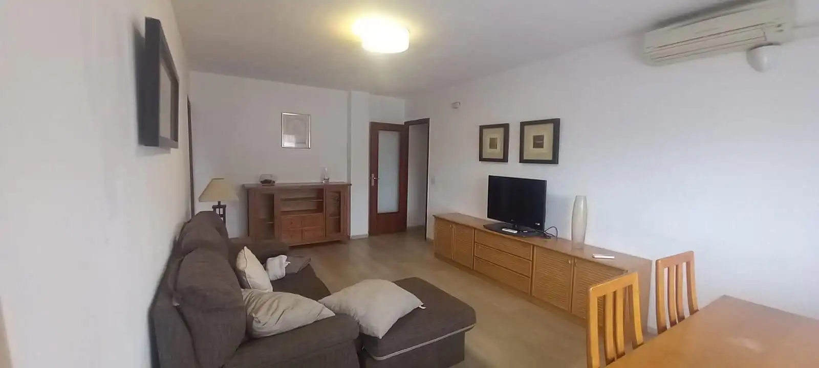 Sala de estar de Piso de alquiler en Rubí con Aire acondicionado, Terraza y Amueblado