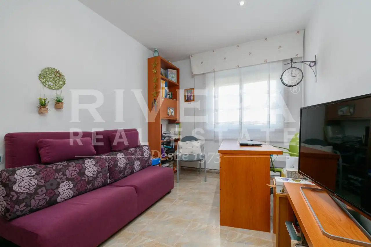 Habitación de Casa o chalet en venta en Vigo  con Calefacción, Jardín privado y Parquet
