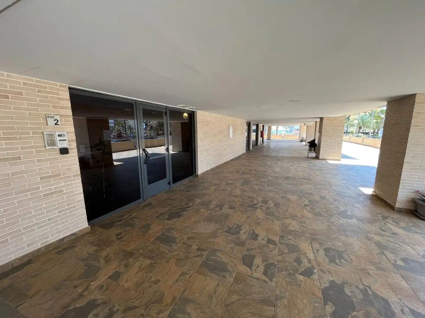 Apartamento en venta en Alicante / Alacant con Aire acondicionado, Calefacción y Jardín privado