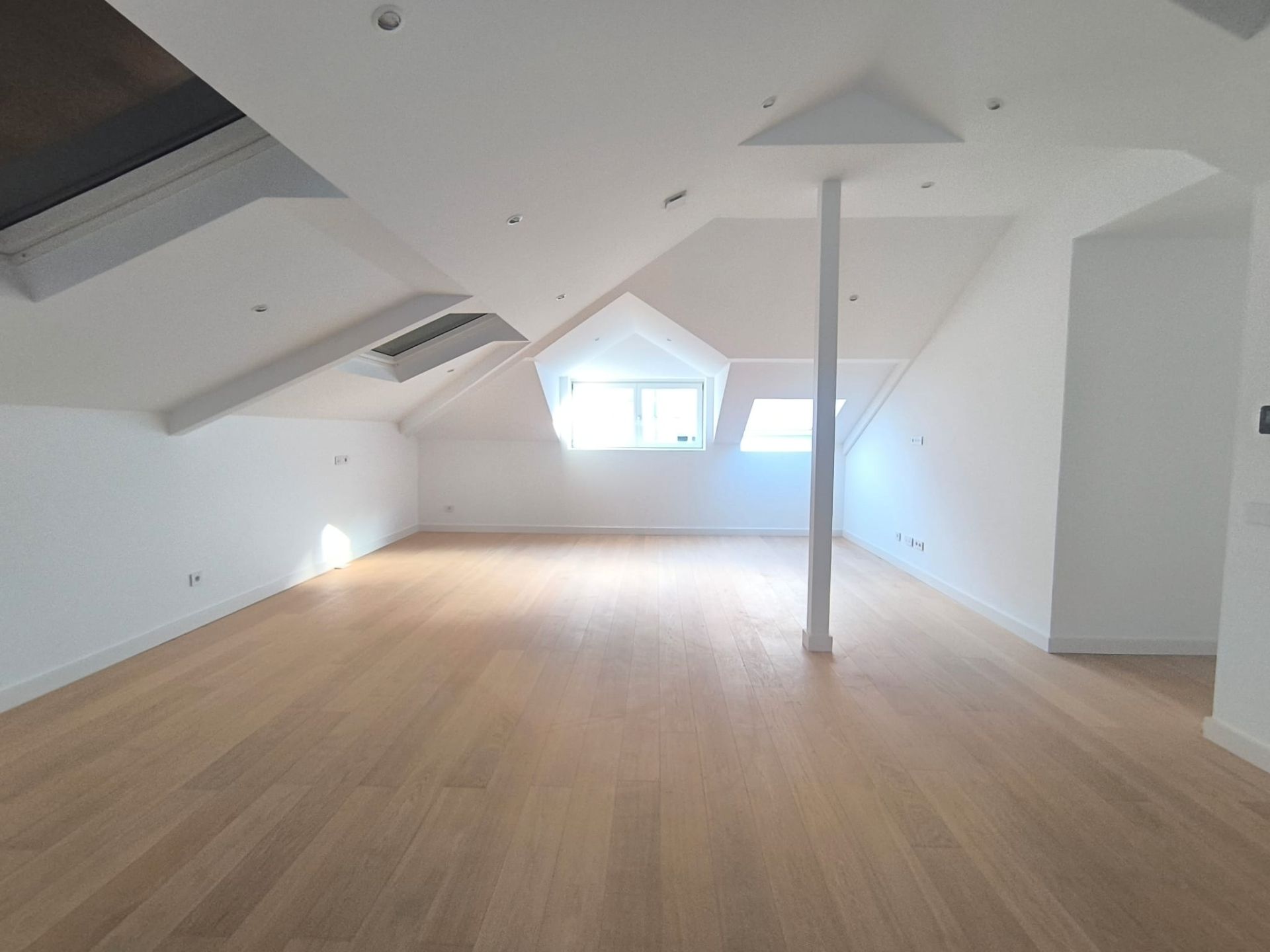 Flat for sale in Pontevedra Capital   with Air Conditioner, Heating and Parquet flooring