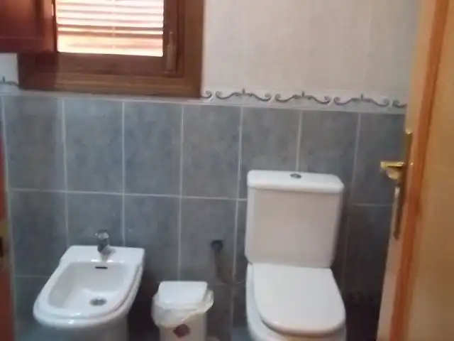 Bany de Casa o xalet en venda en Guadix amb Terrassa i Rentadora