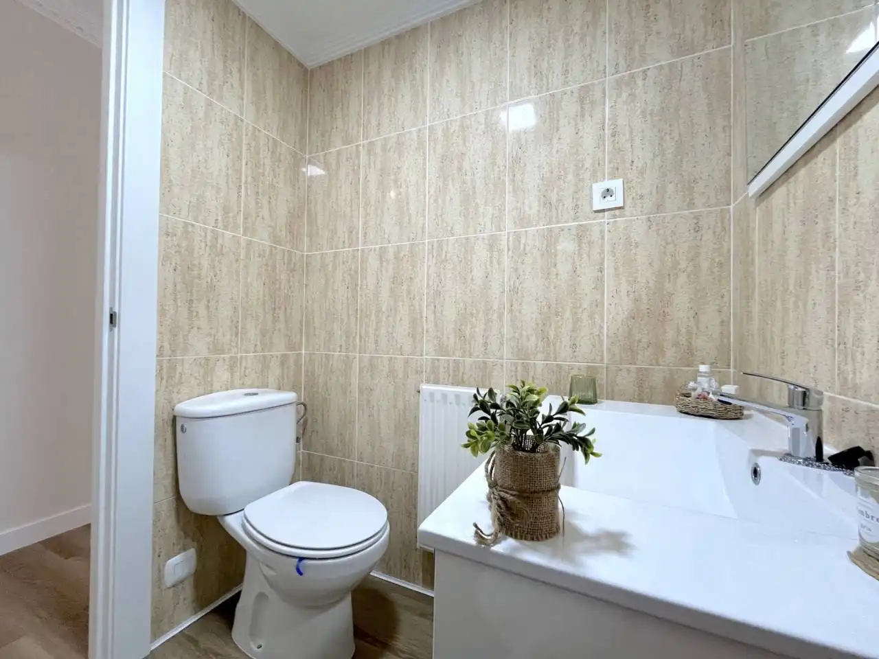 Bathroom of Flat for sale in Bilbao   with Heating and Storage room